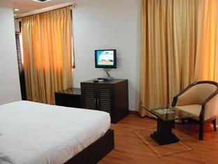 Veer Palace Hotel New Delhi