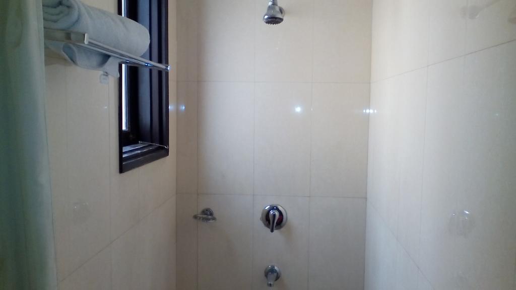 Veer Palace 3*