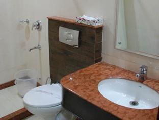 Veer Palace Hotel New Delhi